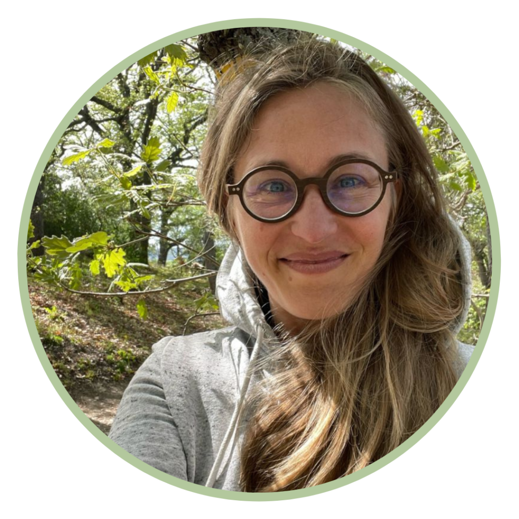 Emilie-Grau